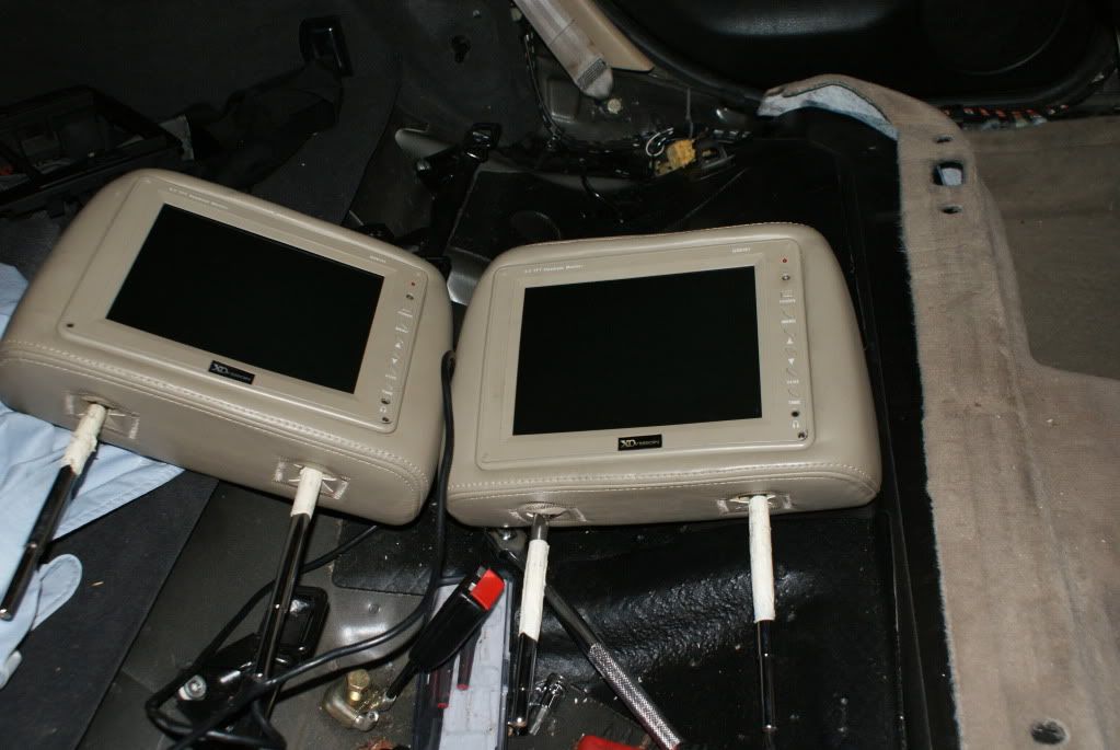 FStan leather headrest screens VW Vortex Volkswagen Forum