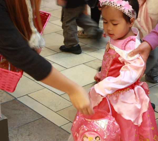 What happens if you eat expired amoxicillin