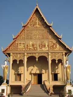 pha tat luang2