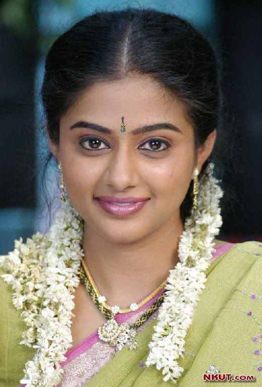 priyamani wallpapers. Priyamani