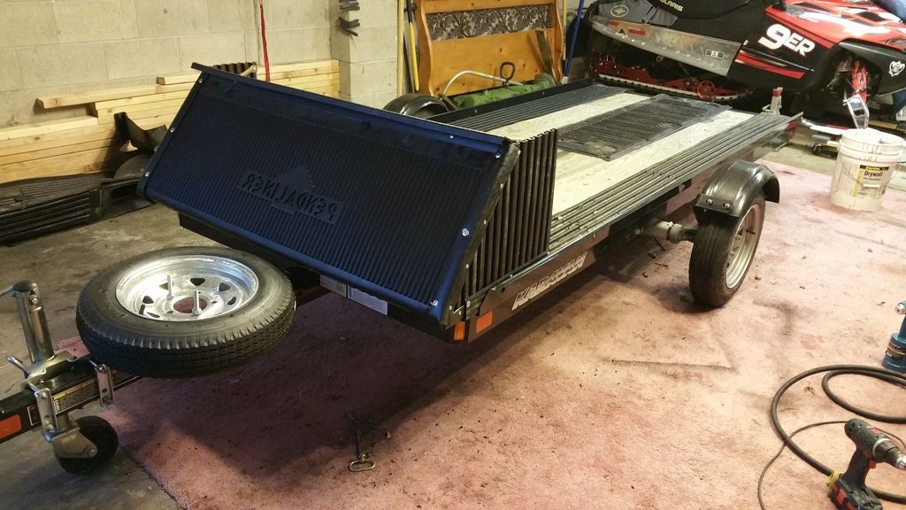 Single place salt shield made out of old bedliner Hardcore Sledder