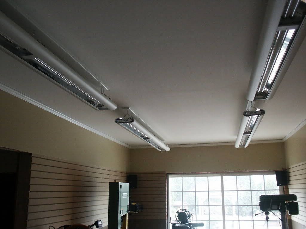 shoplights001.jpg