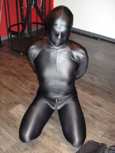 Zentai_BDSM1.jpg