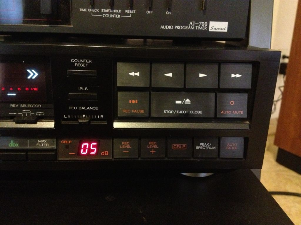 Two Akais on an Akai stand, i just need an Akai timer and CD player and  I'll have a complete Akai media center.