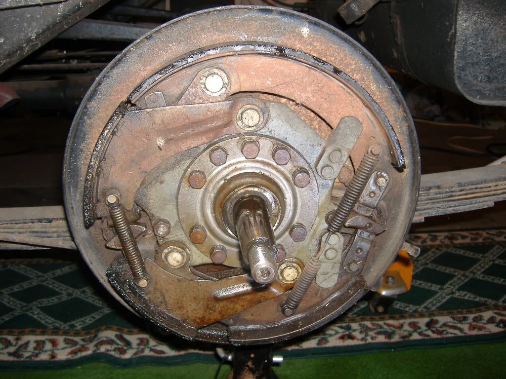 [Linked Image from i156.photobucket.com]