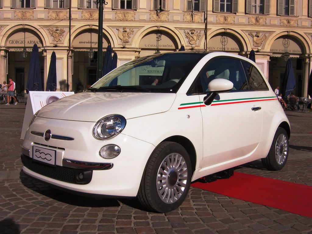the Fiat Cinquecento in a