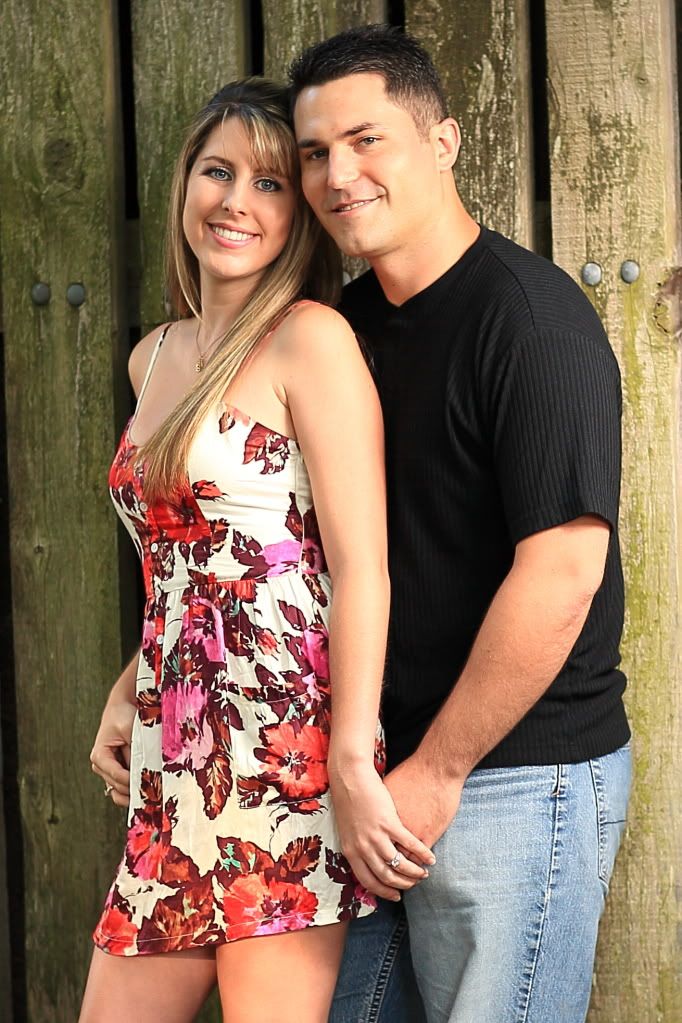 IMAGE: http://i156.photobucket.com/albums/t31/will227457/Tinaandevan6.jpg