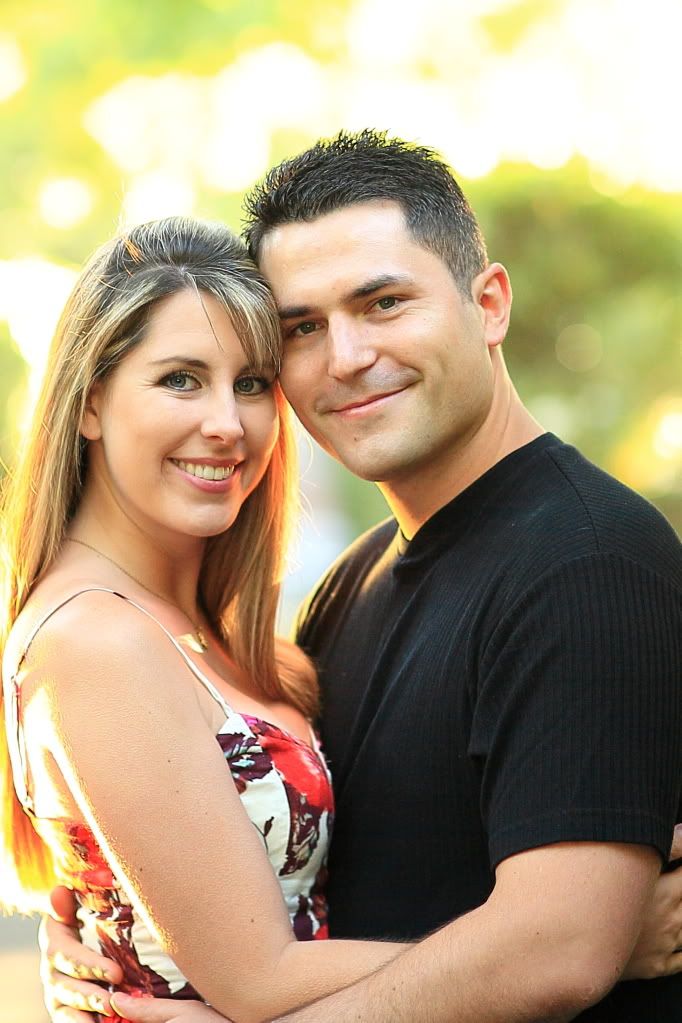 IMAGE: http://i156.photobucket.com/albums/t31/will227457/Tinaandevan8.jpg