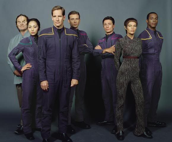 ENT_S2_crew1_580_481.jpg