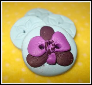Little Orchids - 4 Button Set
