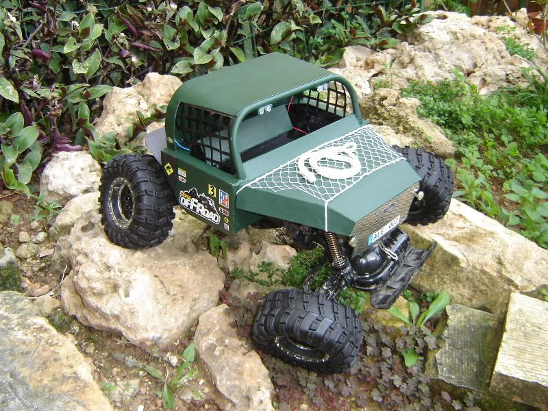 new bright rc land rover